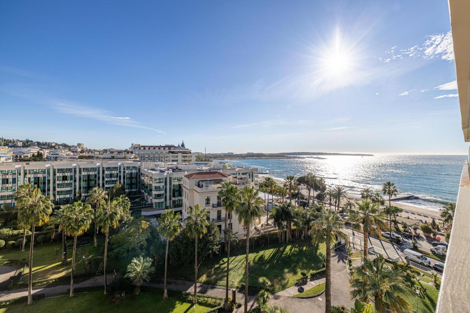 Appartements Croisette Grand Hotel Канни Екстер'єр фото